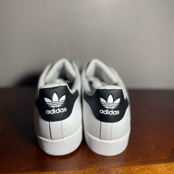 Adidas Men's Superstar Shoes Size 19! White/ Black  Leather Upper Lace up - Picture 4 of 7